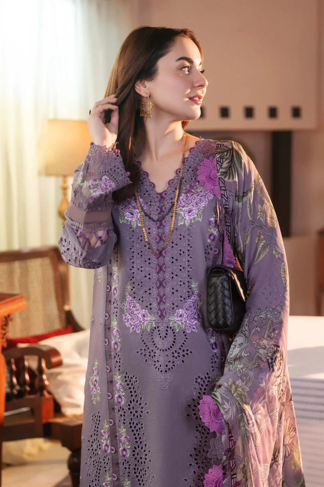Embroidery Lawn 3 Pcs D-7