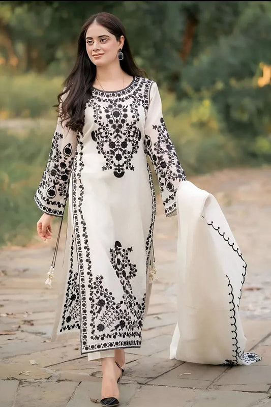 Embroidery Lawn 3 Pcs D-39