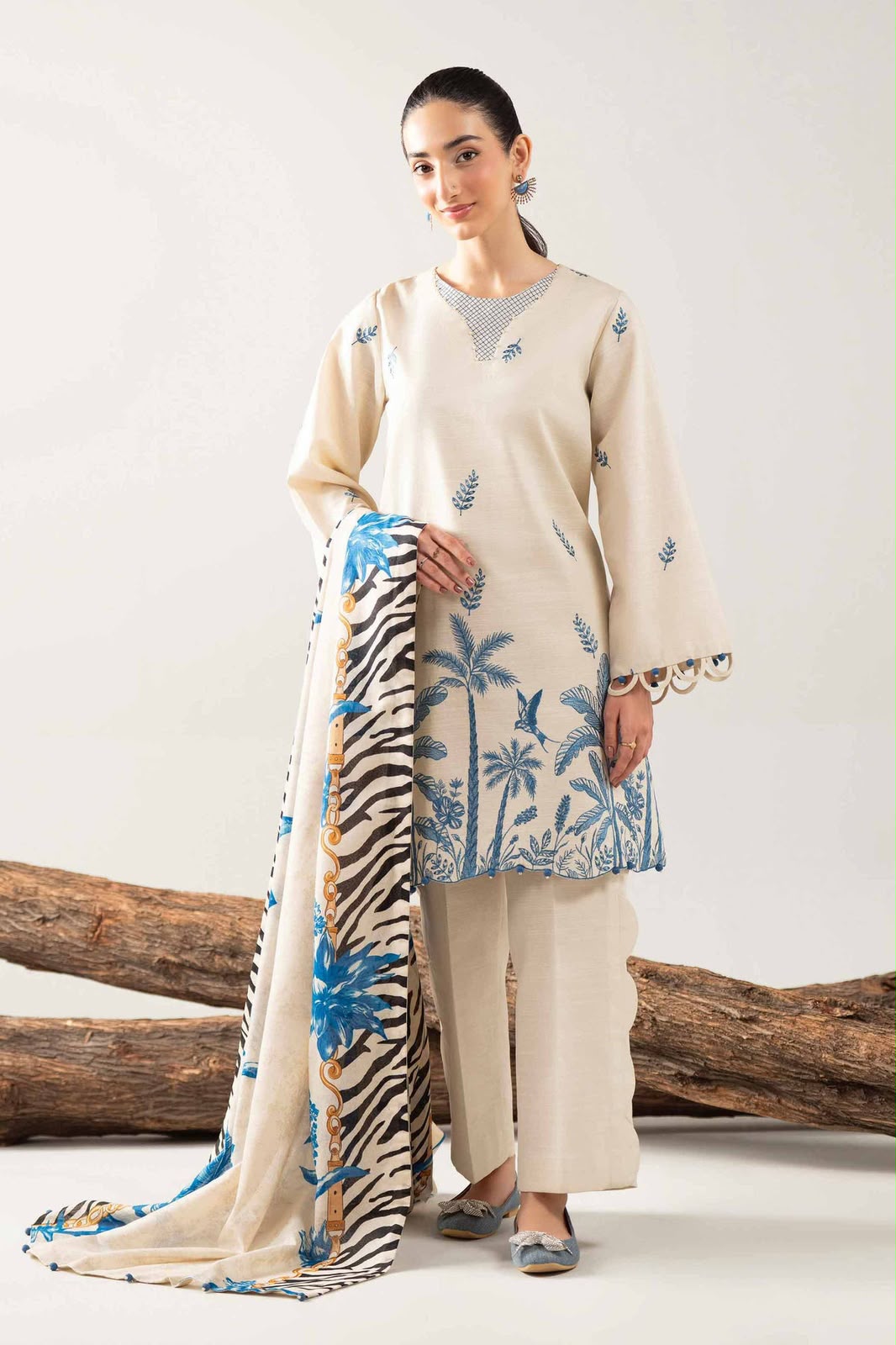 Embroidered Dhanak D-9