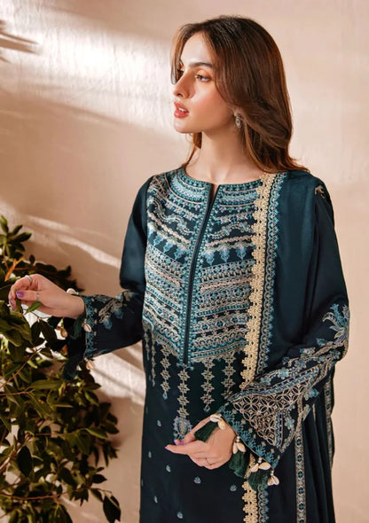 Embroidered Dhanak D-18
