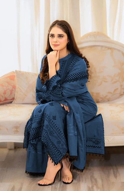 Embroidery Lawn 3 Pcs D-84